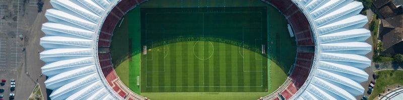 摩洛哥队创造历史闯入世界杯四强后全队合影